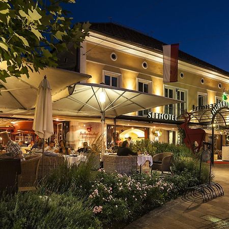 Seehotel Hubertushof Velden am Wörthersee Buitenkant foto
