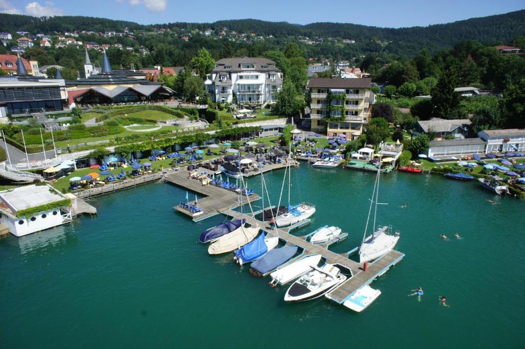 Seehotel Hubertushof Velden am Wörthersee Buitenkant foto